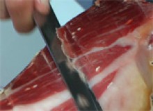 Cortamos o presunto &agrave; faca 