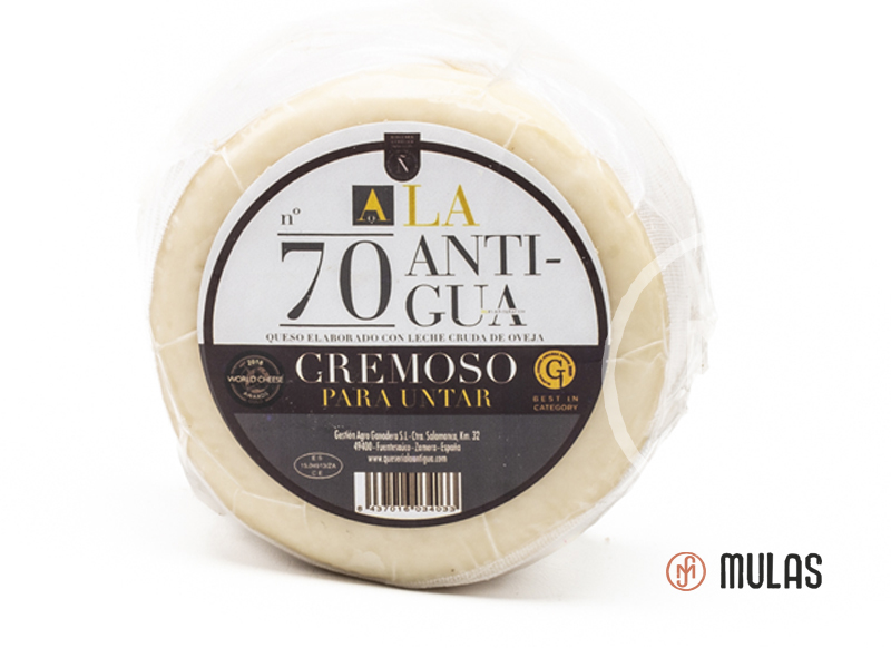 Cured cheese from the region of Extremadura