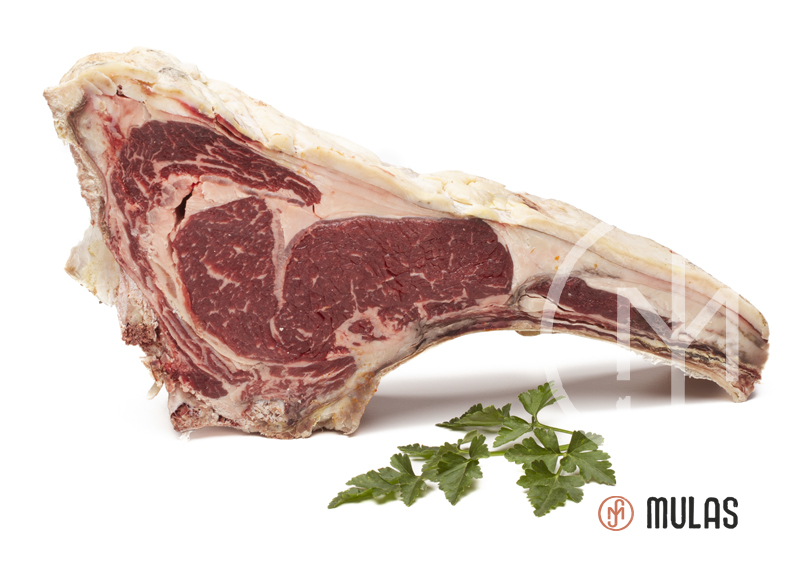 Bife T-bone de vaca. VALMUZA PREMIUM